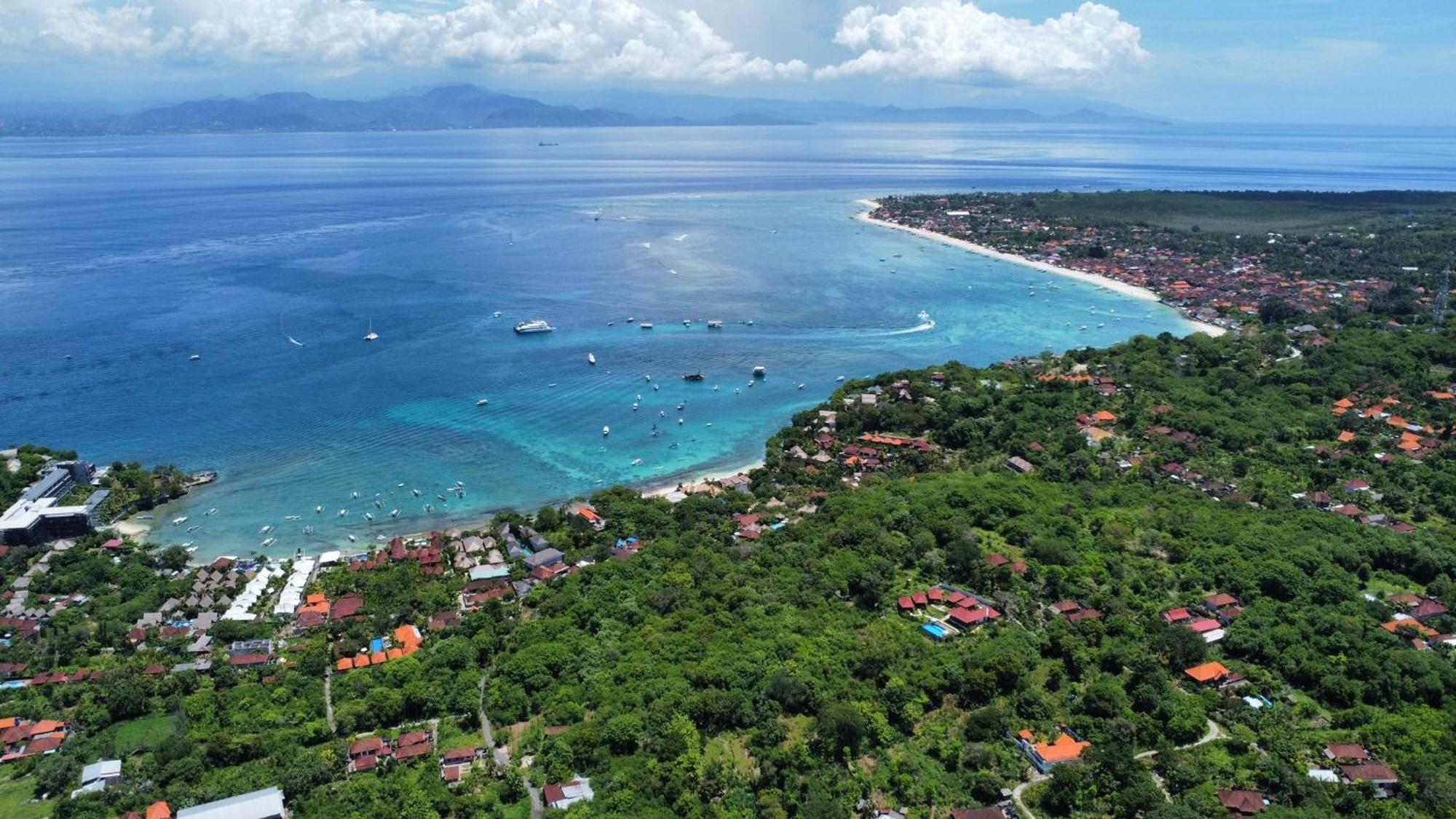 Sunset Hill Lembongan Hotel Exterior photo