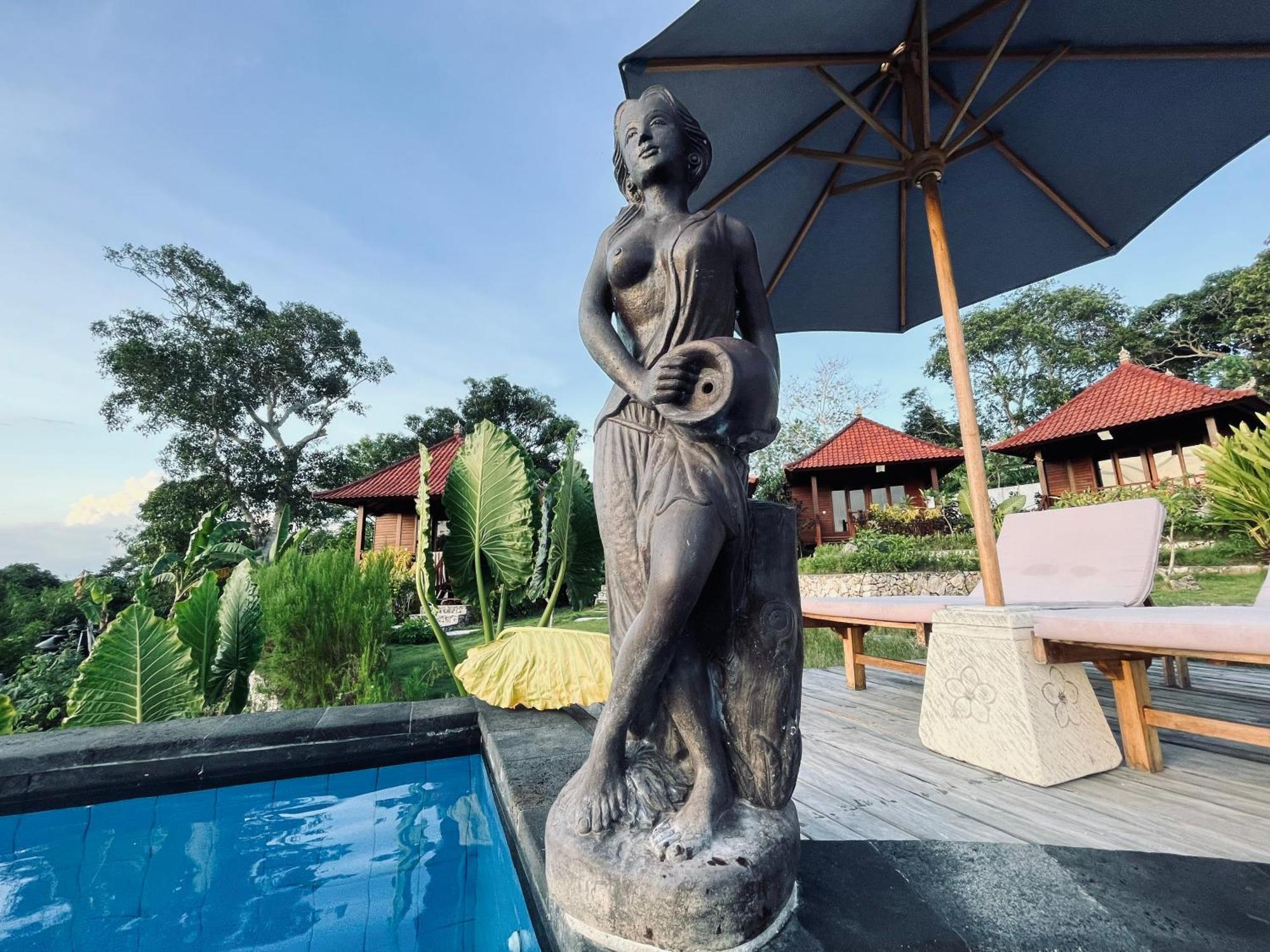 Sunset Hill Lembongan Hotel Exterior photo