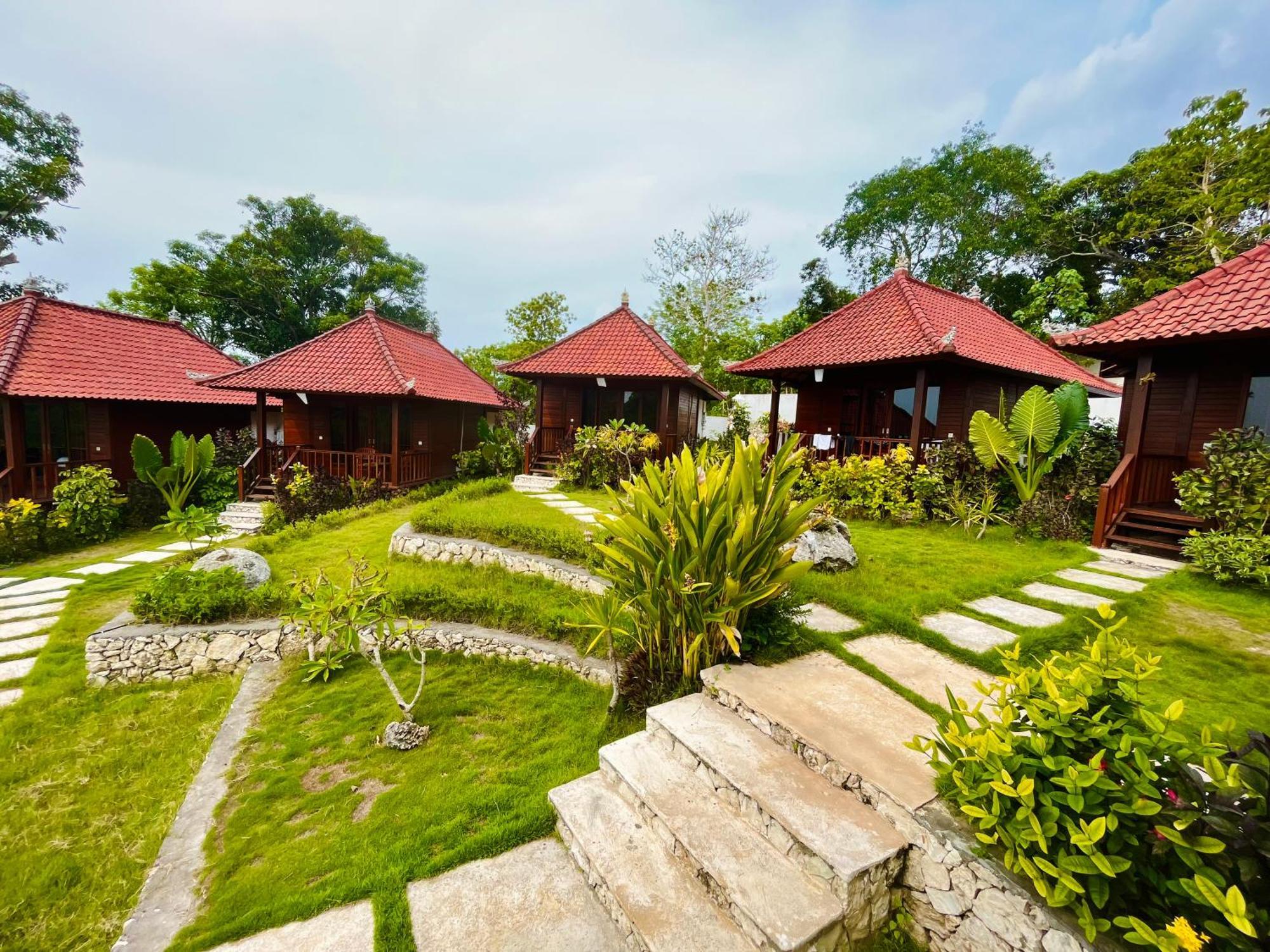 Sunset Hill Lembongan Hotel Exterior photo