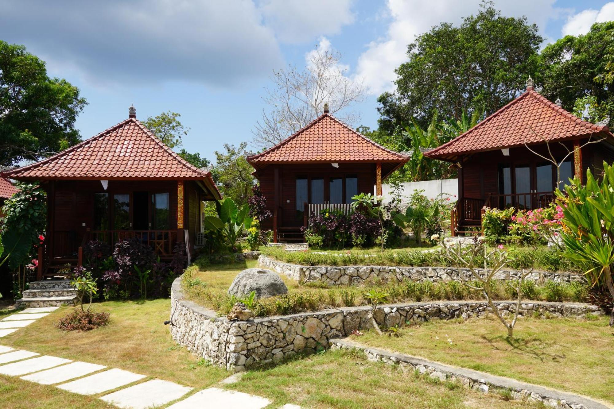 Sunset Hill Lembongan Hotel Exterior photo