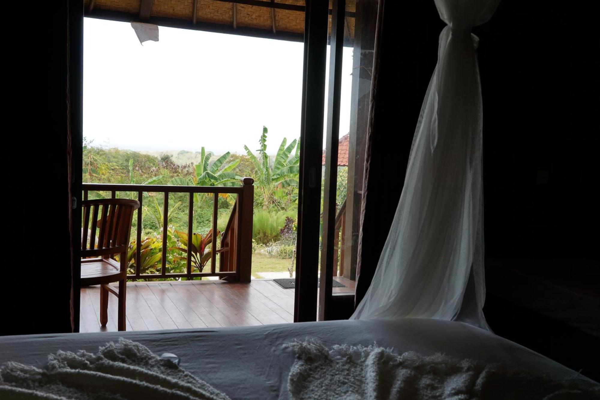 Sunset Hill Lembongan Hotel Exterior photo