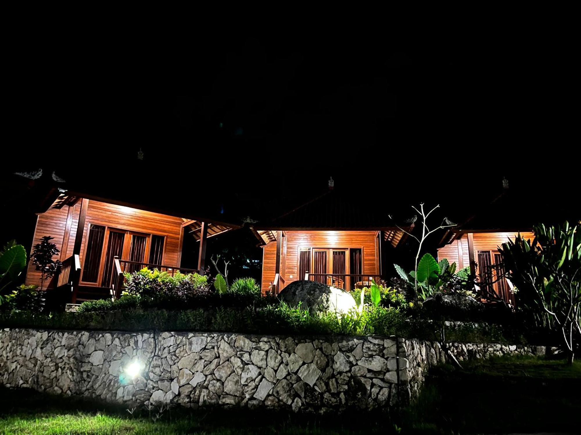 Sunset Hill Lembongan Hotel Exterior photo