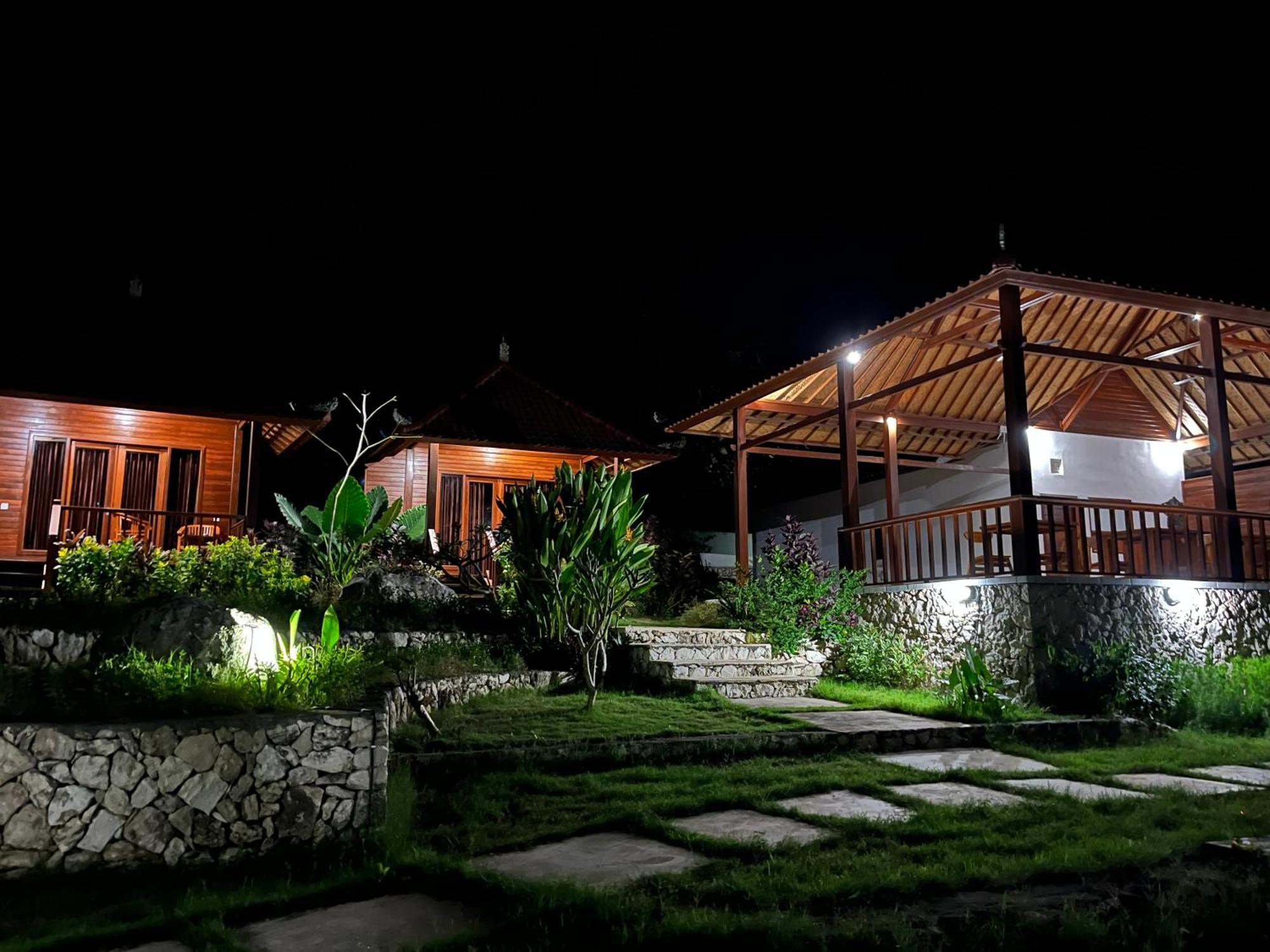 Sunset Hill Lembongan Hotel Exterior photo